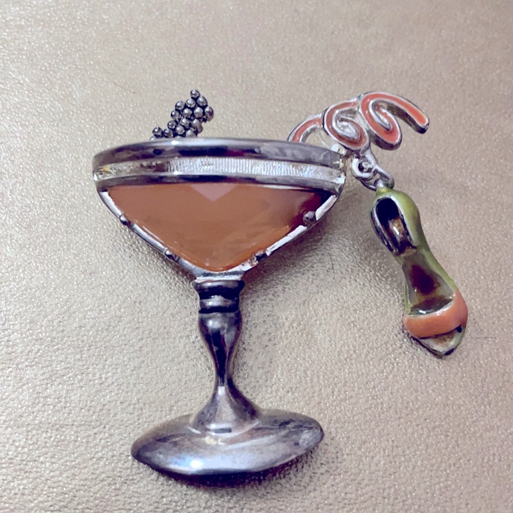 💜 3/$10 Martini pin/brooch